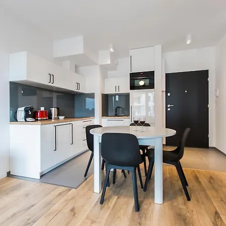 Symphony Baltica Towers شقة فندقية غدانسك