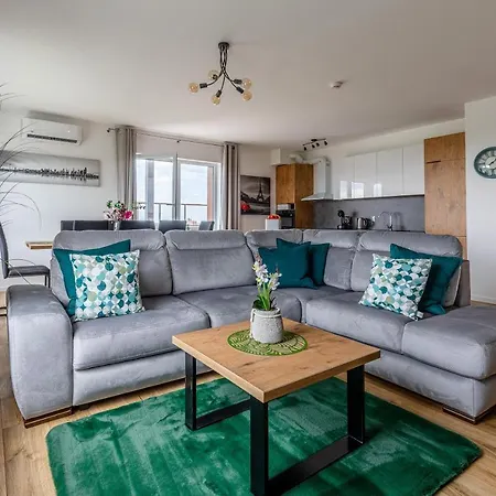 شقة فندقية Symphony Baltica Towers 4*