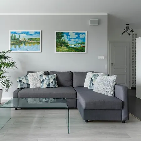 Symphony Baltica Towers Aparthotel 3*