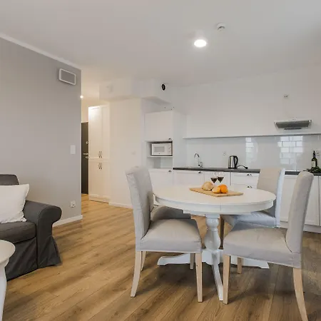 Symphony Baltica Towers شقة فندقية غدانسك