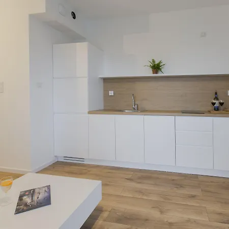 Symphony Baltica Towers Ξενοδοχείο με διαμερίσματα 4*