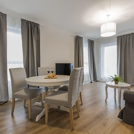 Symphony Baltica Towers By Ina Aparthotel Gdansk